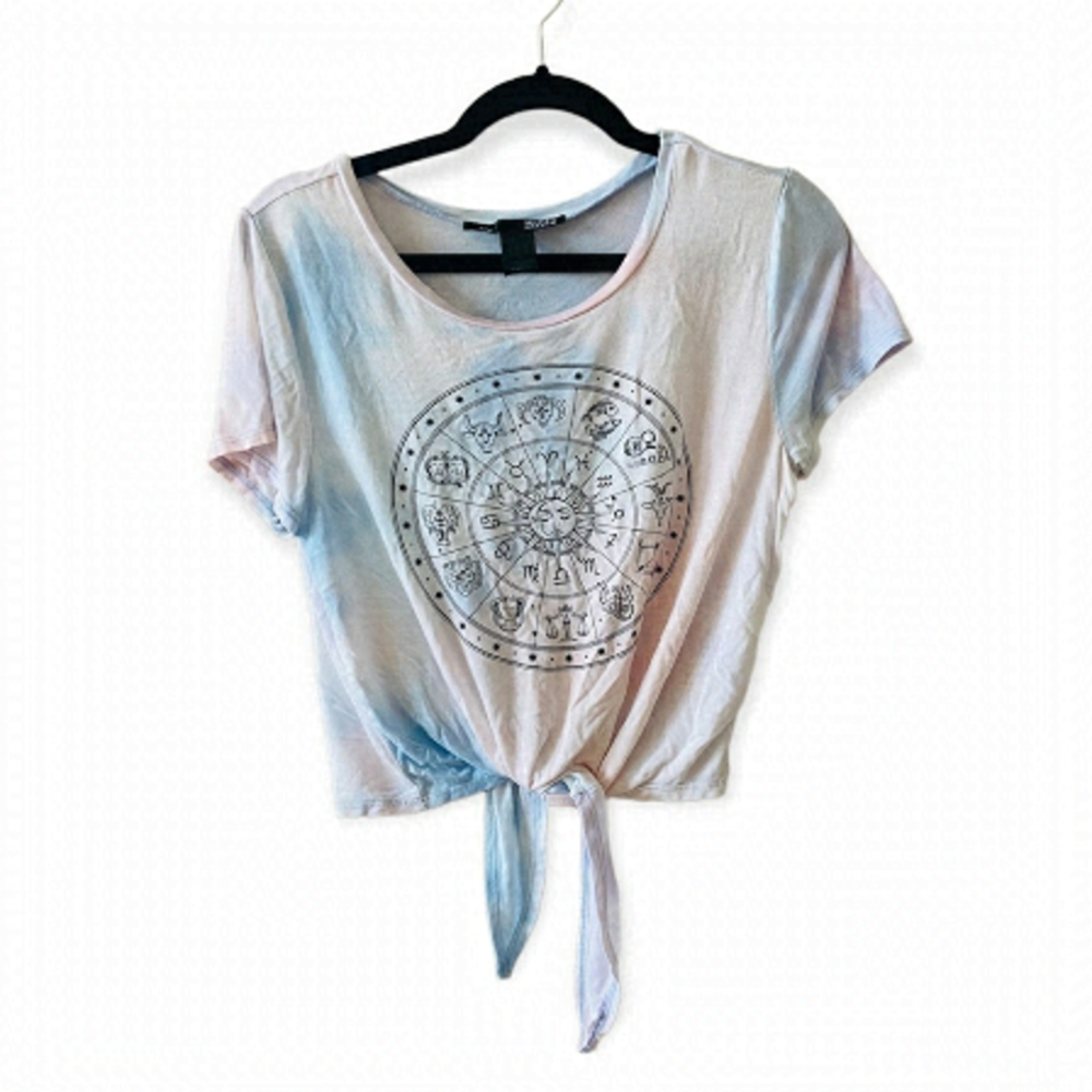 𝅺⭐️2 FOR $20⭐️ Rebel Sugar Zodiac Cropped Tie Tee. Size Small.